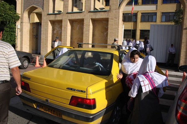 پیش بینی استفاده ۸۰ هزار دانش آموز فارس از سرویس مدرسه