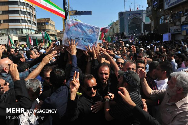 تشییع شهدای حادثه تروریستی اهواز