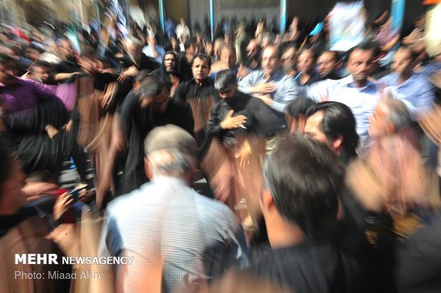 تشییع شهدای حادثه تروریستی اهواز