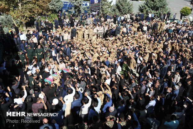 تشییع پیکر شهید گمنام در مرکز مین زدایی وزارت دفاع