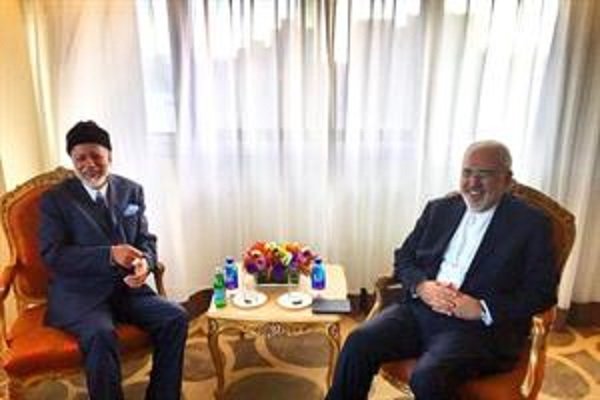 FM Zarif meets Omani counterpart in New York