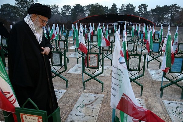 قائد الثورة الاسلامية: ساحات الجهاد لازالت مفتوحة في مختلف المجالات