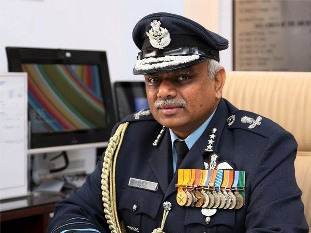 ہندوستانی فضائیہ کے نائب سربراہ نے خود کوگولی مار کرزخمی کر لیا ہندوستانی فضائیہ کے نائب سربراہ نے خود کوگولی مار کرزخمی کر لیا