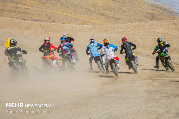 Iran’s largest motorcross piste opens in Arak 