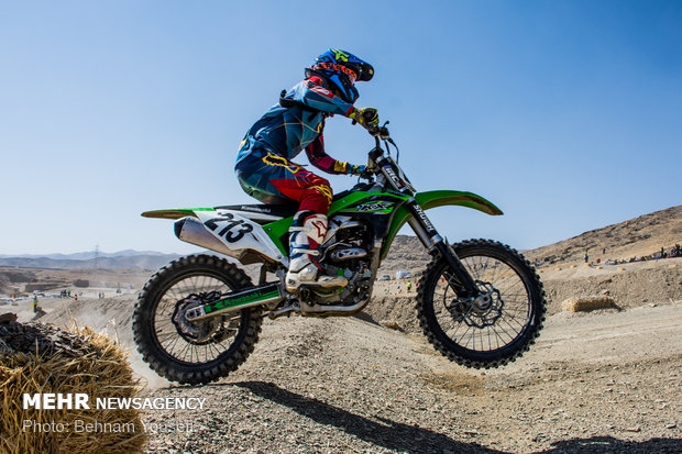 Iran’s largest motorcross piste opens in Arak 