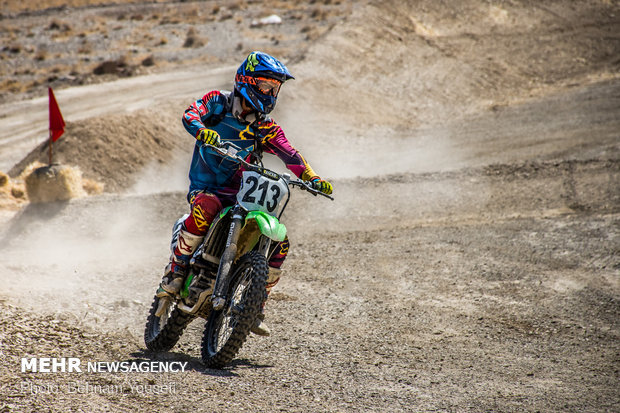 Iran’s largest motorcross piste opens in Arak 