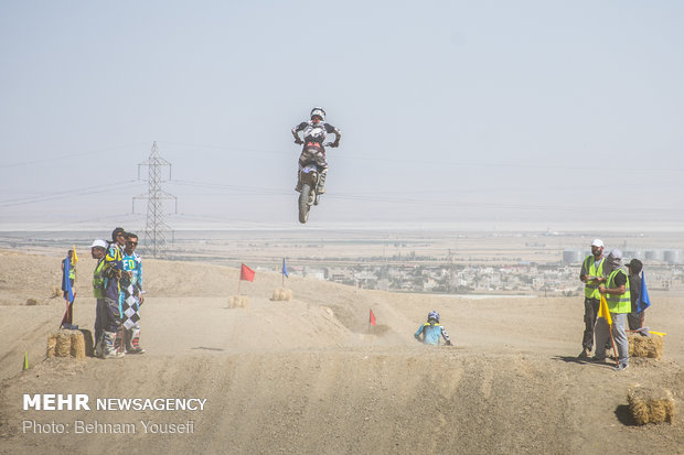 Iran’s largest motorcross piste opens in Arak 