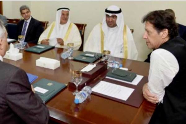 دیدار «عمران خان» با وزیر تجارت کویت 