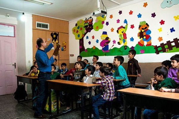 مشق شب تنها در کلاس‌های ۱۶ تا ۲۵ نفره حذف شده است