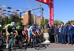 سی و سومین دوره تور دوچرخه سواری ایران- آذربایجان آغاز شد
