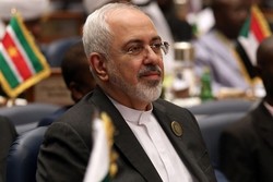 Zarif says oil deal with Europeans is close despite US threats