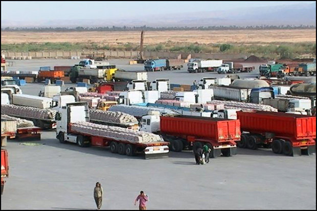 حمل روزانه ۱۰۰۰ تن بار در مازندران/ موج سواری ممنوع