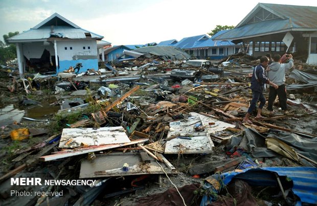 Endonezya’yı deprem ve tsunami vurdu