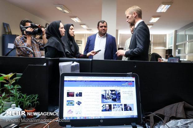 Norwegian amb. at Mehr News HQ for tour, interview