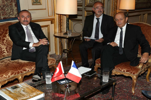 رایزنی وزیران خارجه ترکیه و فرانسه درخصوص ادلب