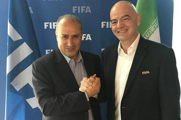 اساسنامه فوتبال مصوبه جهانی دارد/ فیفا استعفای تاج را نمی‌پذیرد