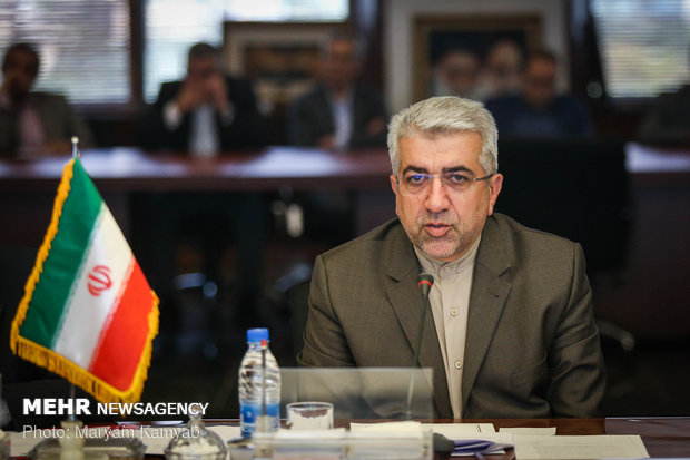 Iran, Syria energy ministers meet, sing document 