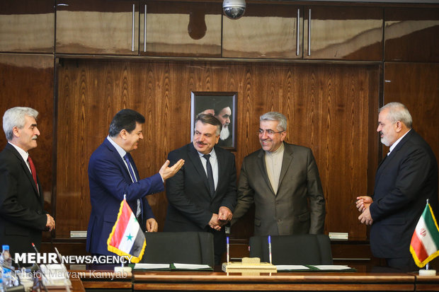 Iran, Syria energy ministers meet, sing document 