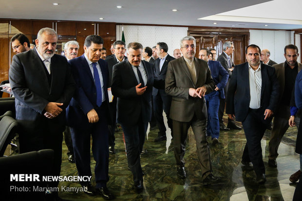 Iran, Syria energy ministers meet, sing document 