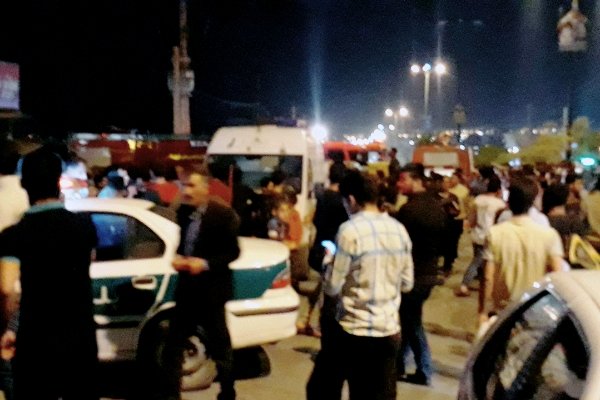  جمعه بازار یاسوج دچار حریق شد/ ازدحام جمعیت در محل آتش سوزی