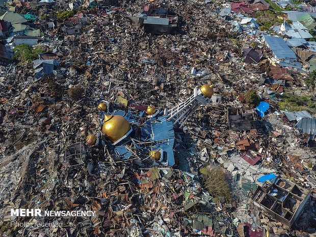 کشته شدگان زلزله عکس زلزله سونامی چیست زلزله دیشب زلزله اندونزی حوادث طبیعی وحشتناک بلایای طبیعی در جهان اندونزی کجاست اخبار بین المللی امروز اخبار اندونزی