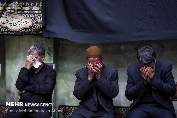 مراسم تكريم شهداء الإعتداء الارهابي في أهواز 