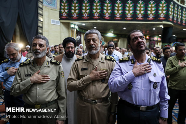 Iran’s Army pays tribute to martyrs of Ahvaz terror attack
