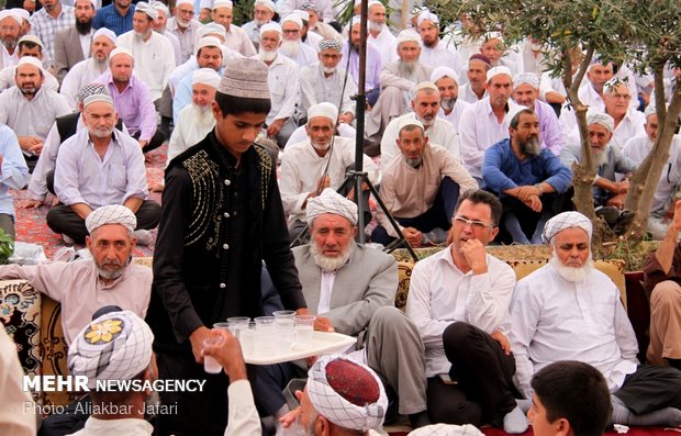 مراسم فارغ التحصیلی و عمامه گذاری جمعی از طلاب اهل سنت حوزه علمیه نور بناور