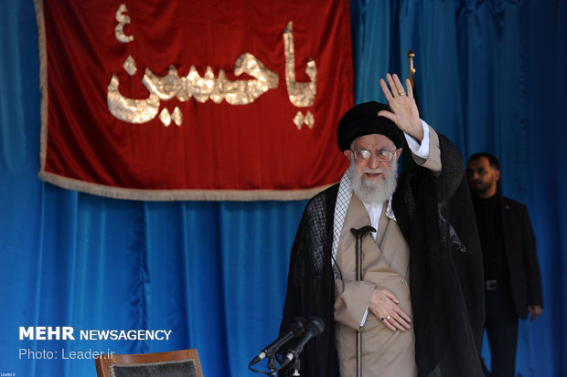 قائد الثورة الاسلامية في الملتقى الكبير قوات التعبئة في طهران 