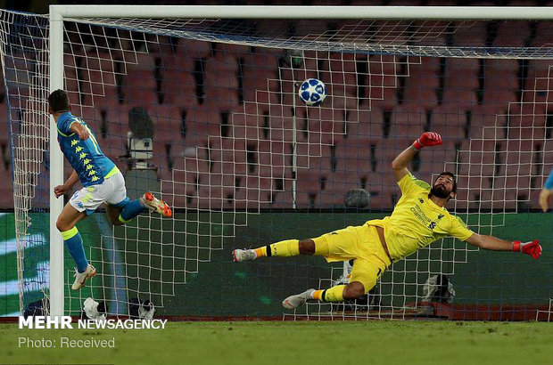 دیدار تیم های ناپولی و لیورپول