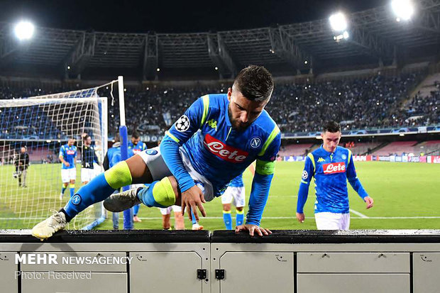 دیدار تیم های ناپولی و لیورپول