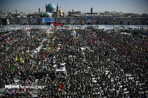 اجتماع عظیم بسیجیان در حرم مطهر رضوی