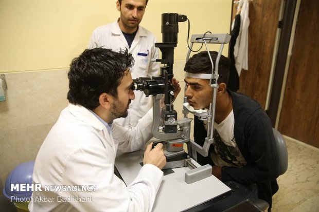 ویزیت رایگان چشم پزشکی به مناسبت روز جهانی بینایی در مرکز پزشکی آموزشی طرفه