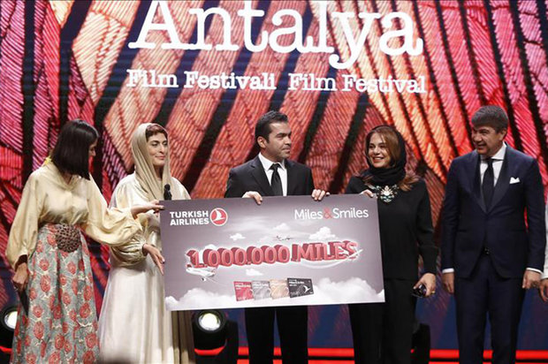 ‘3 Faces’ wins Best Film at 55th Antalya Filmfest.