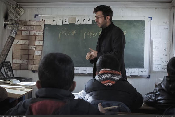 روایت مبارزه یک معلم با جنگ نرم «در آستانه فصل سرد»
