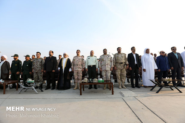 Border guards perform maritime maneuver on Kish Island