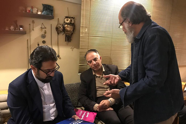 معاون امور هنری با محمدرضا درویشی دیدار کرد