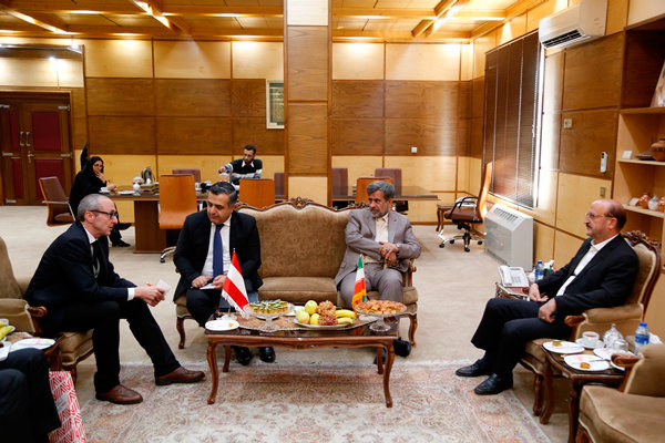 سفیر اتریش در ایران با استاندار قزوین دیدار کرد