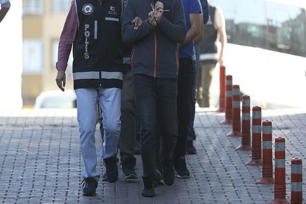 بازداشت ۱۲۸ عضو شبکه گولن و ۳۲ مظنون تروریستی در ترکیه