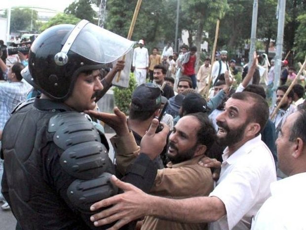 پاکستان میں سانحہ ماڈل ٹاؤن میں ملوث 116 پولیس اہلکاروں کو عہدوں سے ہٹادیا گیا
