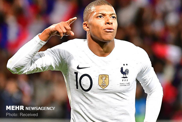 دیدار تیم های ملی فرانسه و ایسلند