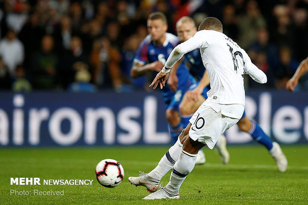 دیدار تیم های ملی فرانسه و ایسلند