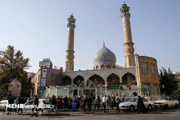 مراسم تشییع پیکر مرحومه فاطمه زندبار والده برادران اسماعیلی