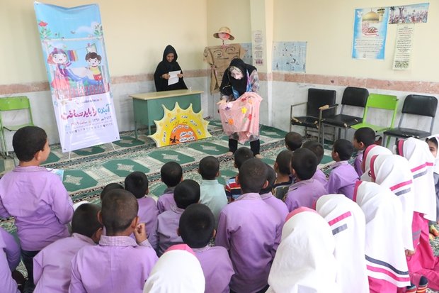 حضور مراکز سیار کانون پرورش فکری کودکان در روستاهای خراسان رضوی
