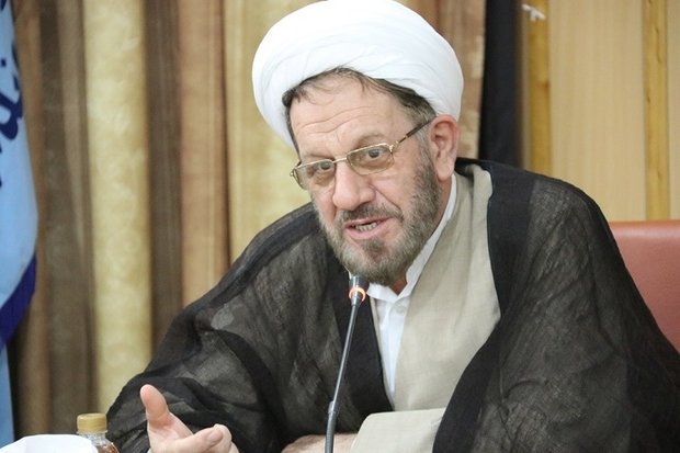 لزوم معرفی شخصیت‌های بزرگ انقلاب برای مقابله با آسیب های اجتماعی 