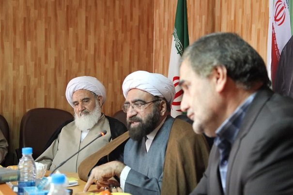 علمای اهل سنت نقش مهمی در مقابل تفکرات انحرافی داشته‌اند