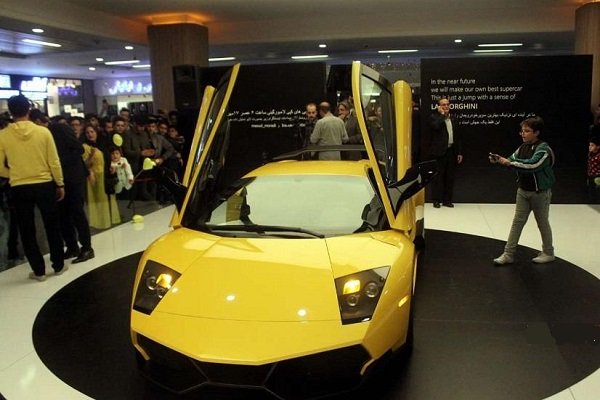 VIDEO: Iran’s reverse-engineered Lamborghini unveiled 