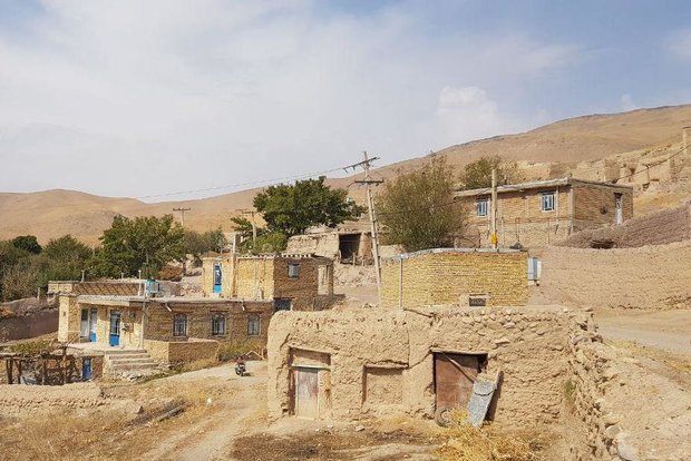 ۹۷ درصد مساکن روستایی نهاوند دارای سند مالکیت ثبتی است