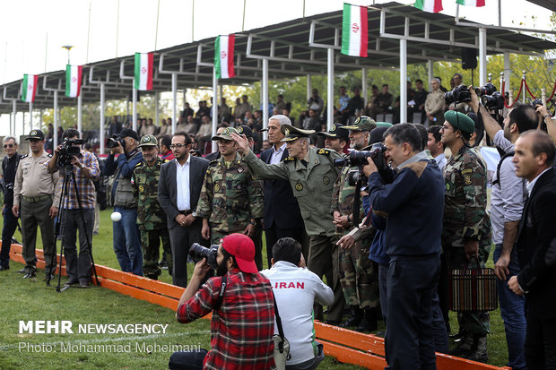 مسابقات كرة الصولجان "بولو" بين فرق الجيش الايراني