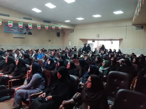 کرمانشاه ۴۵۰۰ روشن‌دل دارد 